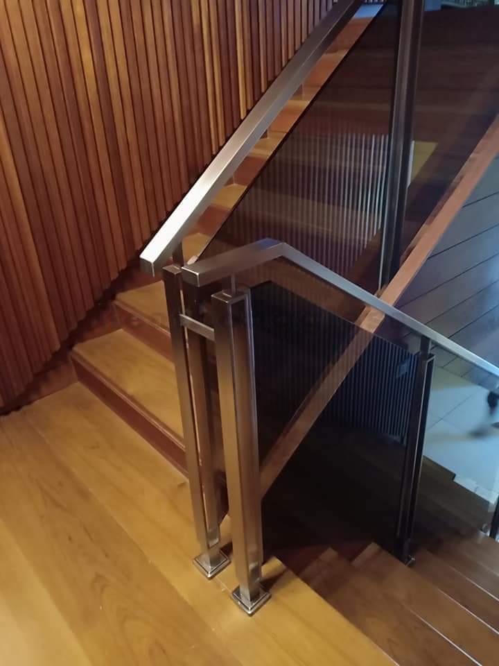 Stainless Steel Staircase Railing 36