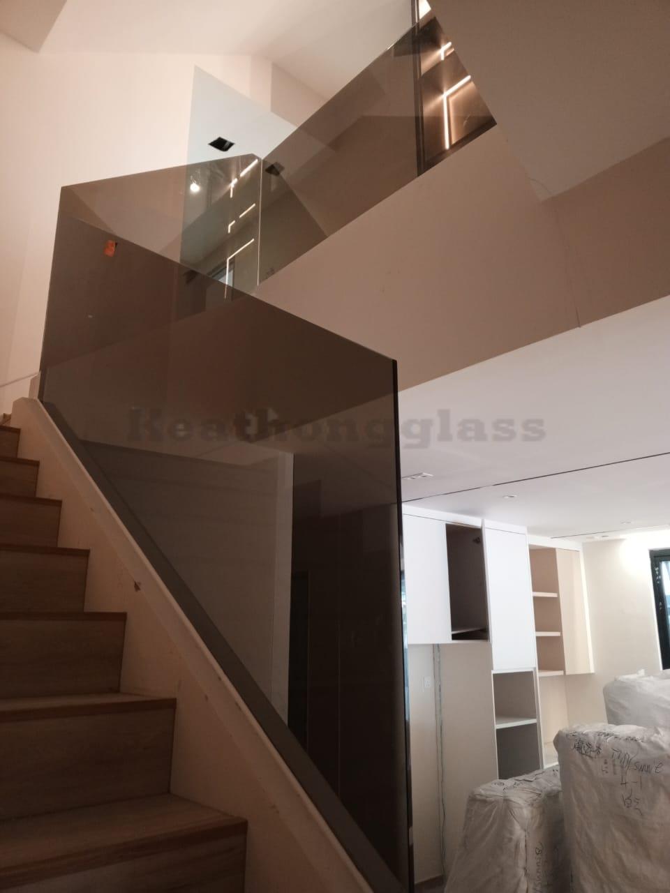 Staircase Glass Railing 115