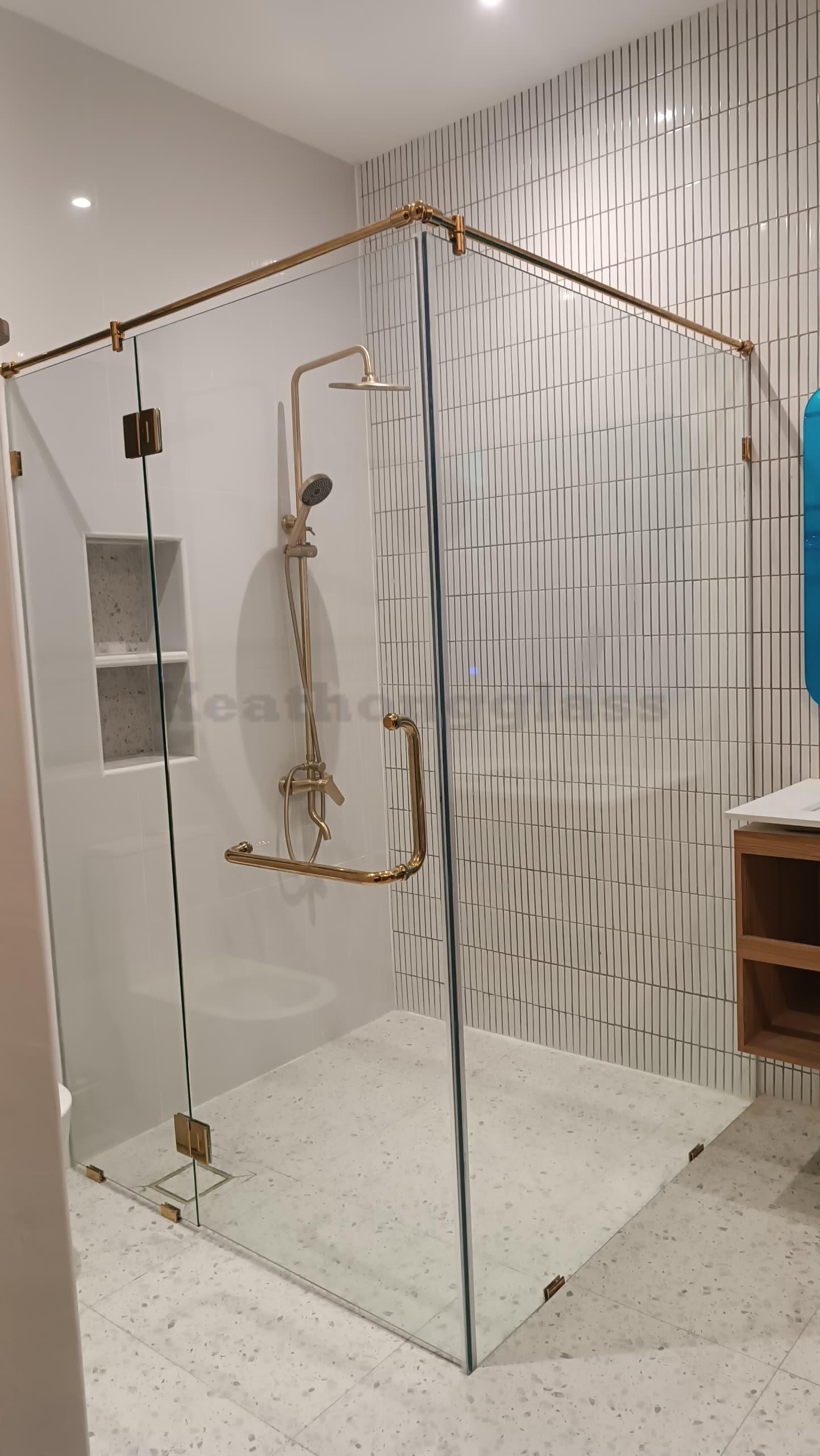 Frameless Shower Screen 39