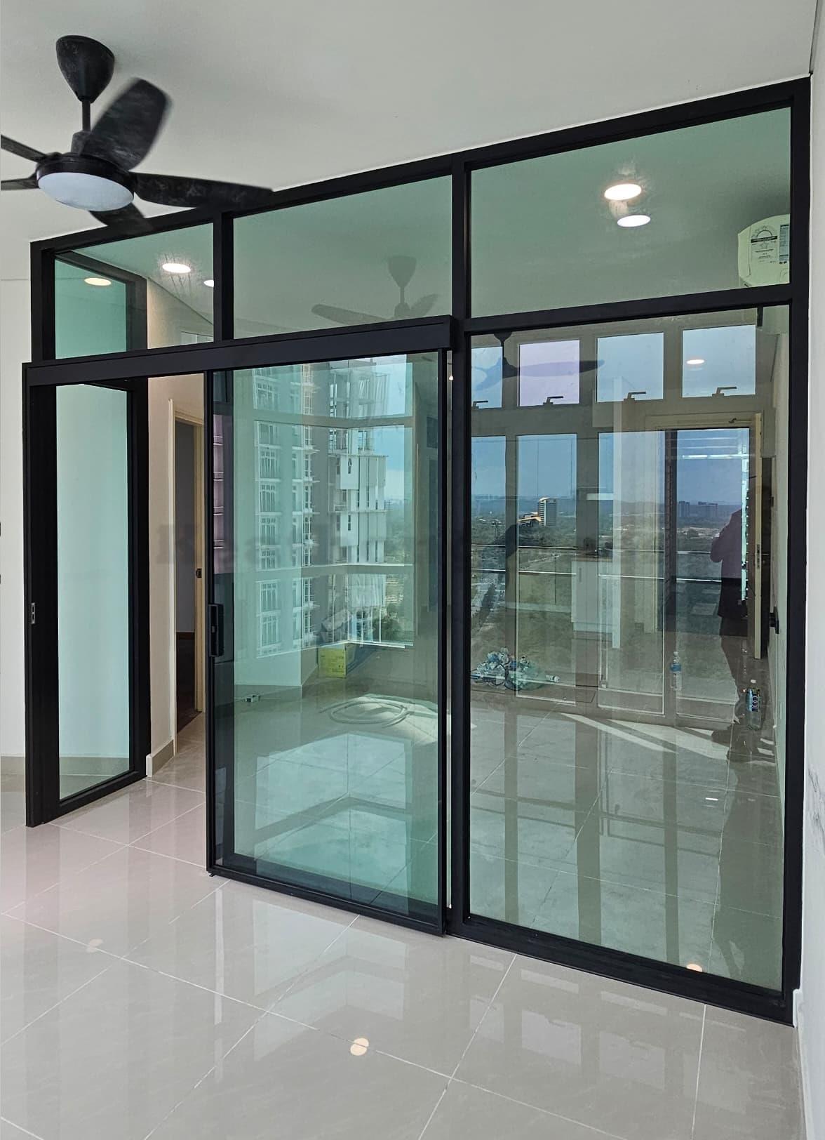 Glass Partition 72