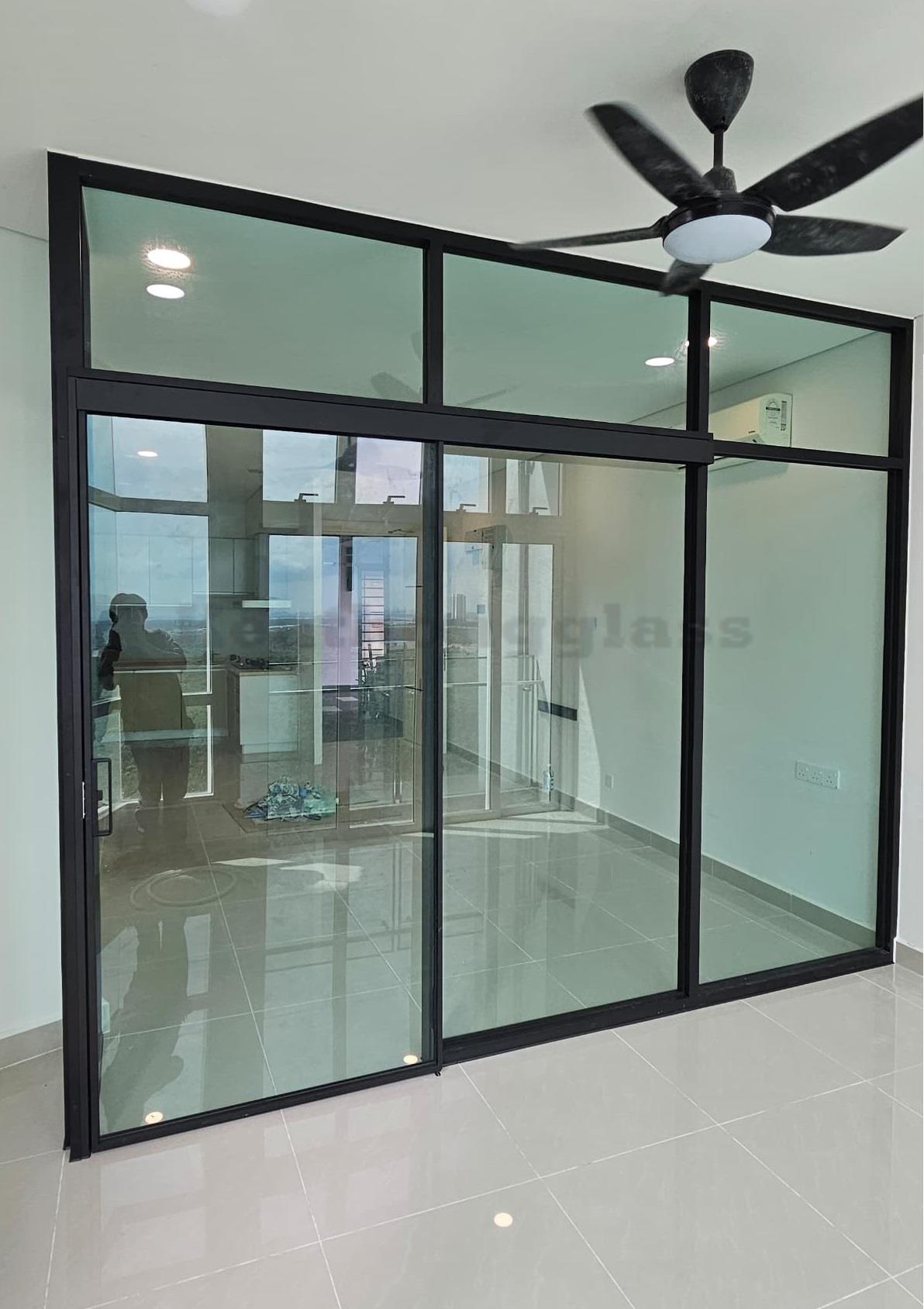 Glass Partition 74